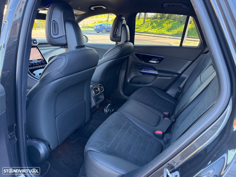 Mercedes-Benz GLC 300 de 4Matic 9G-TRONIC AMG Line Plus - 22