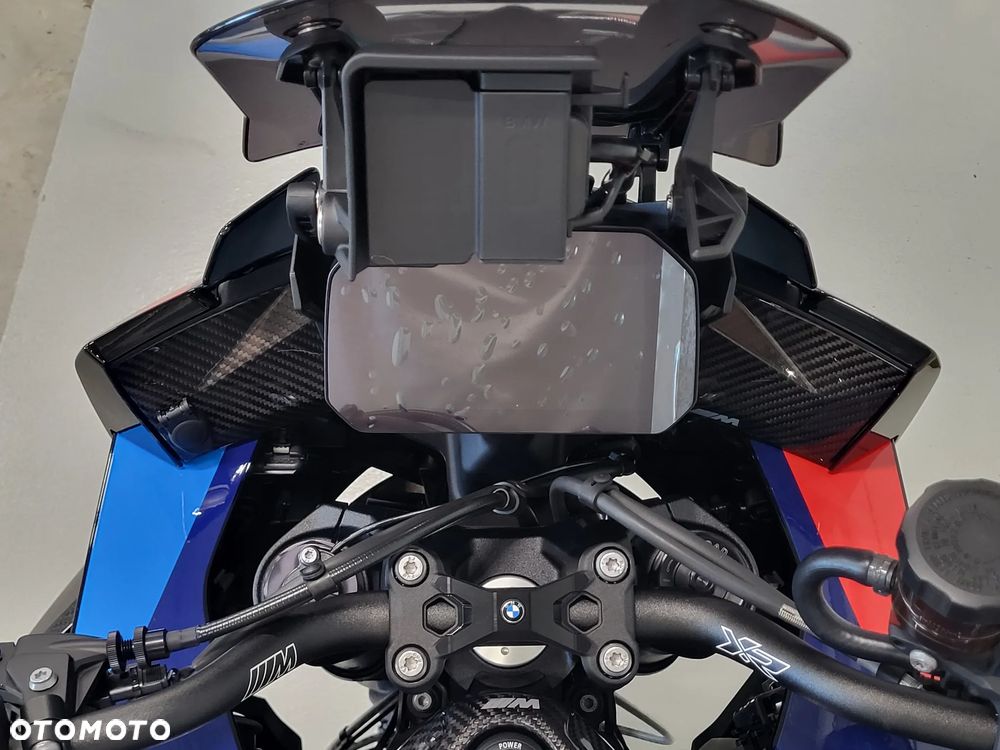 BMW XR - 15