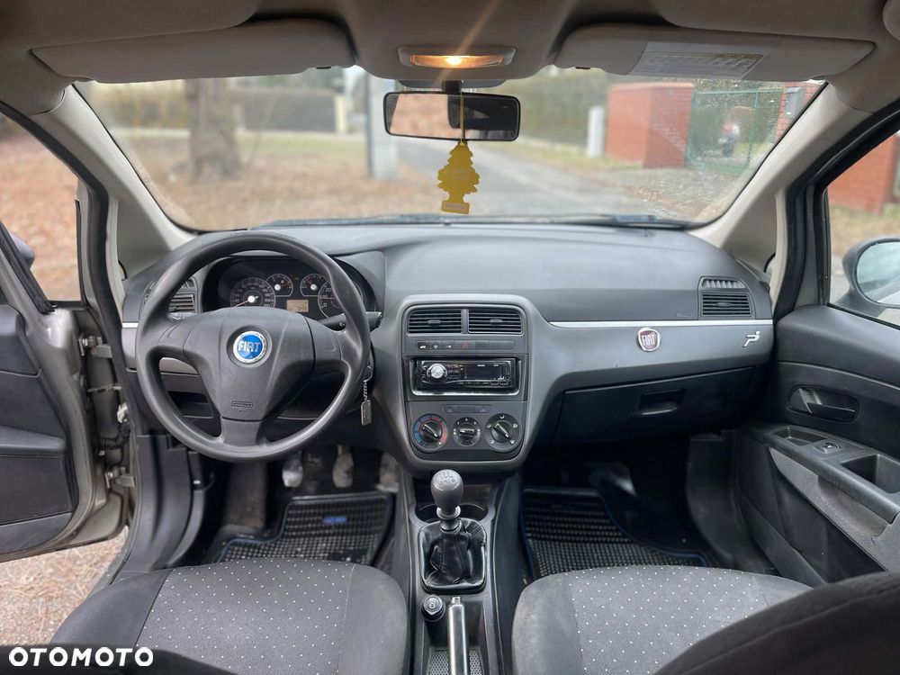 Fiat Punto - 10