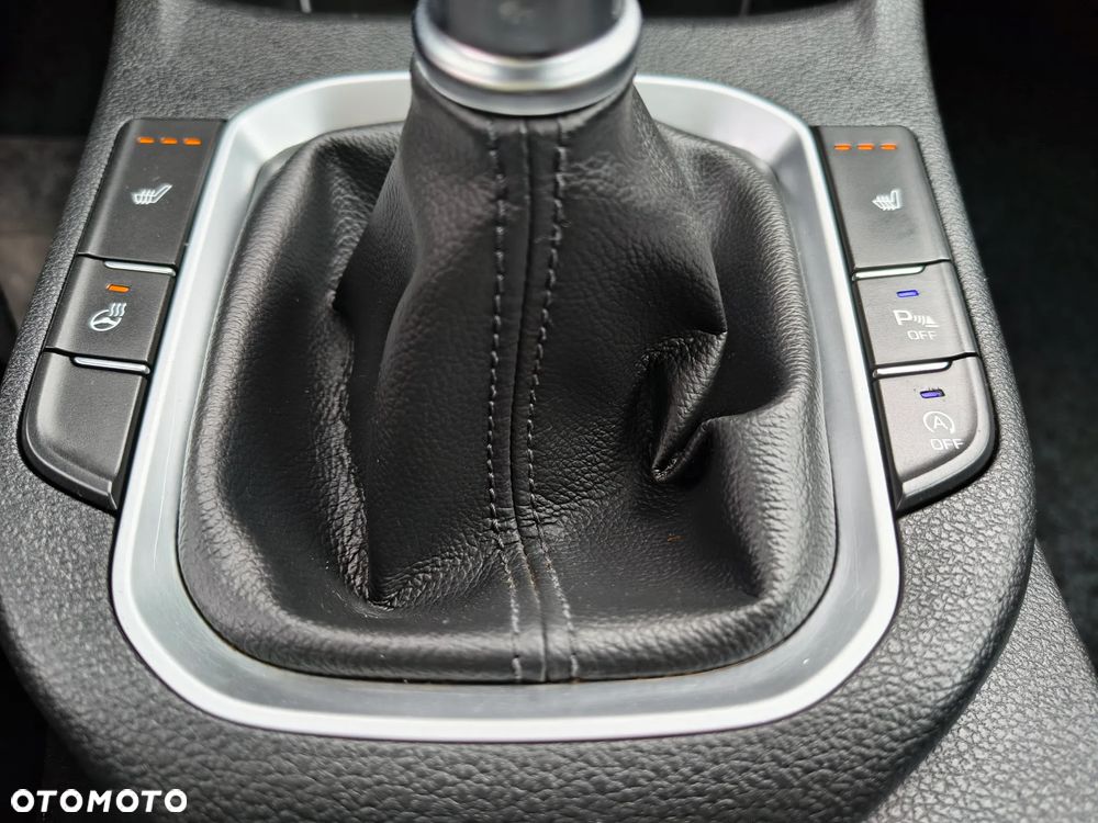 Hyundai i30 1.6 CRDi BlueDrive Premium - 14