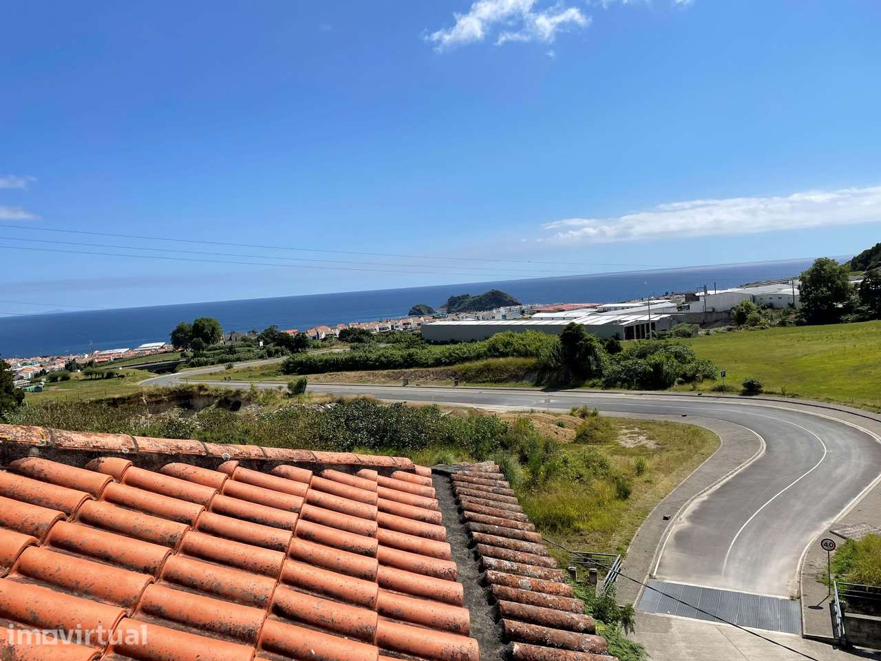 Moradia Isolada com Vista Mar inserida em Quinta - Grande imagem: 2/17