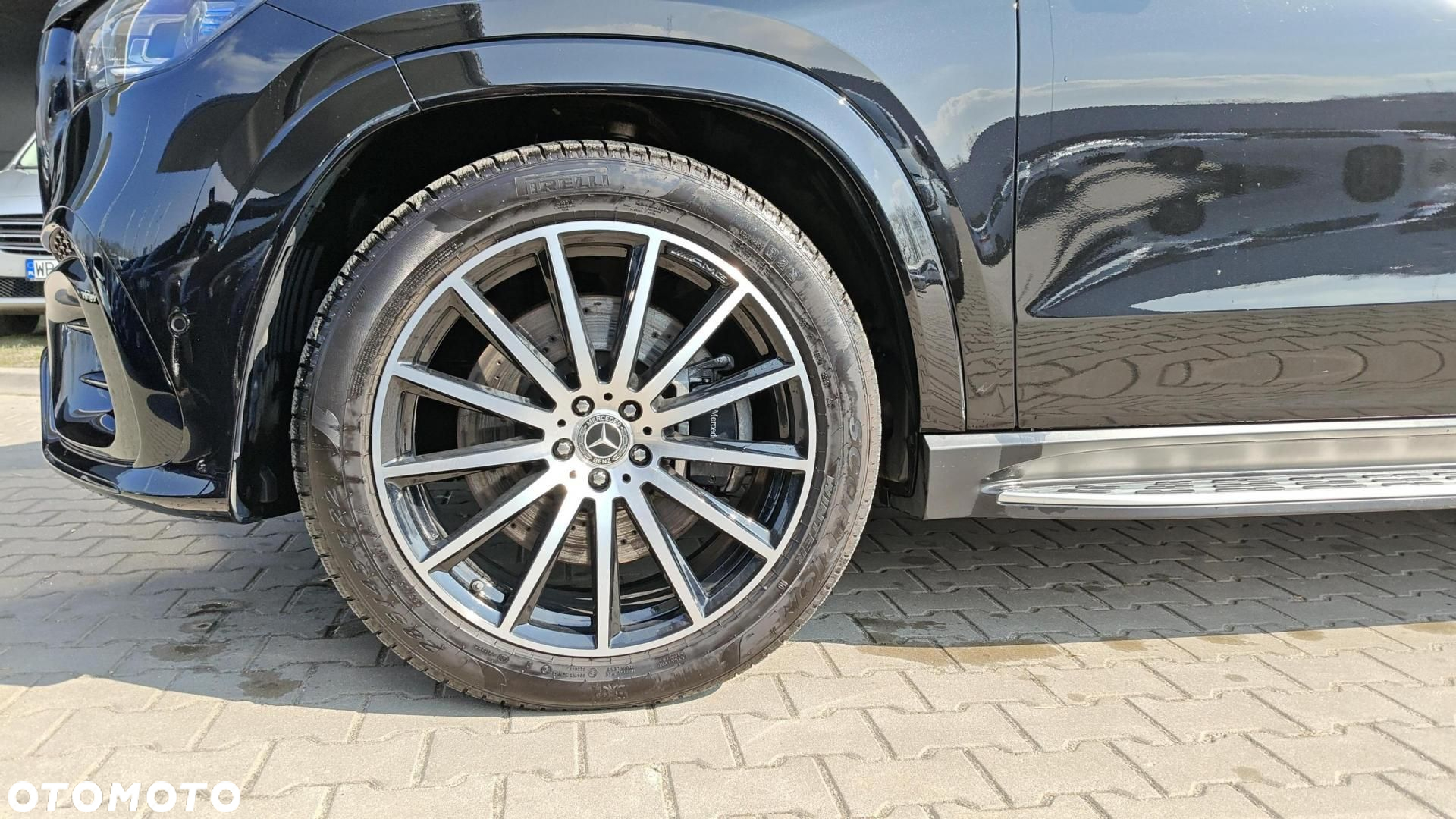 Mercedes-Benz GLS - 18