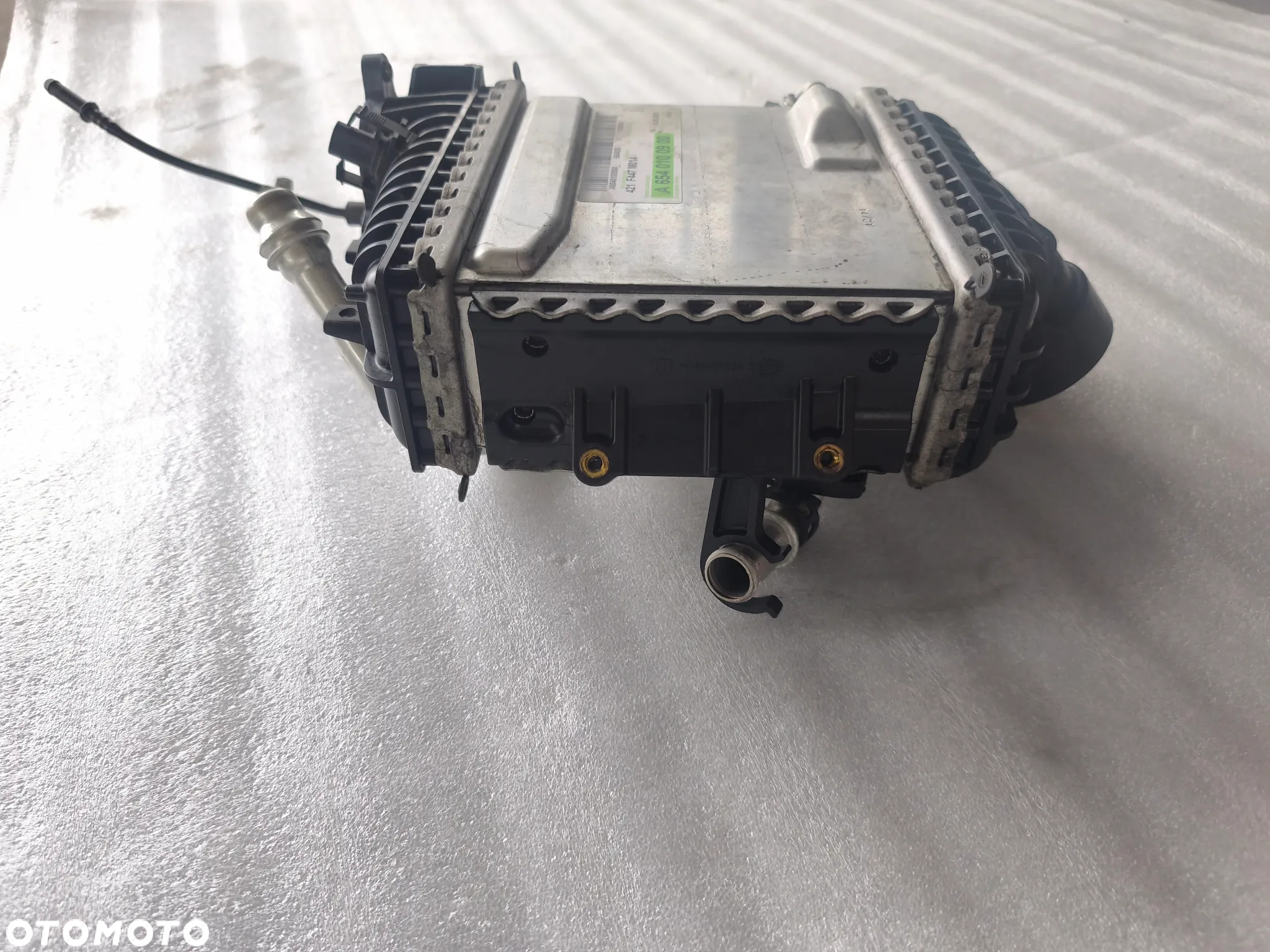 Intercooler chłodnica Mercedes-Benz w213 a6540100900 2.0 654 - 4