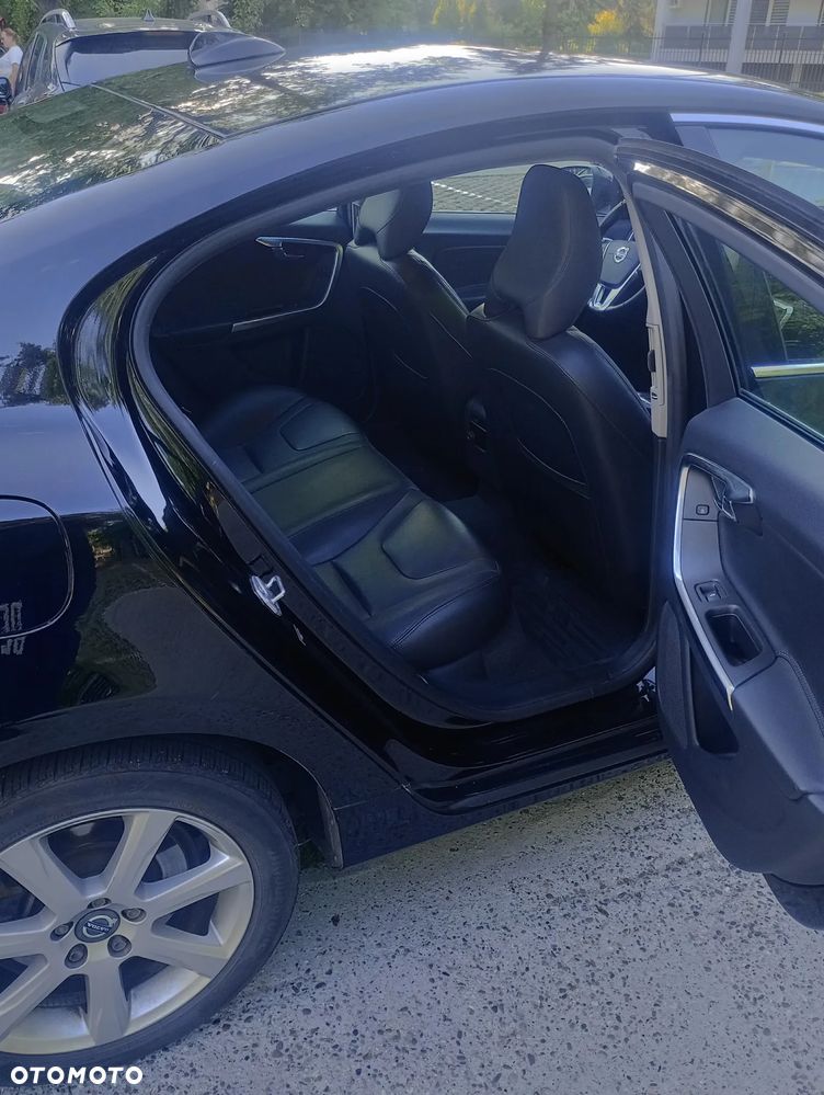 Volvo S60 T5 Geartronic Kinetic - 8
