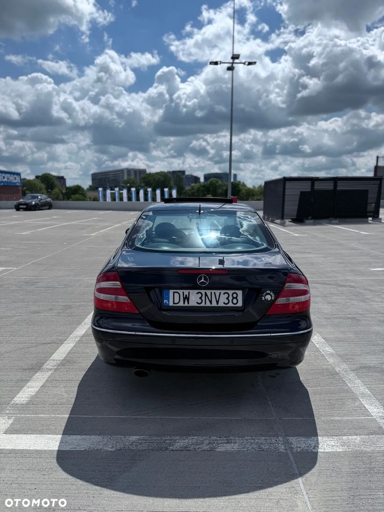 Mercedes-Benz CLK - 8