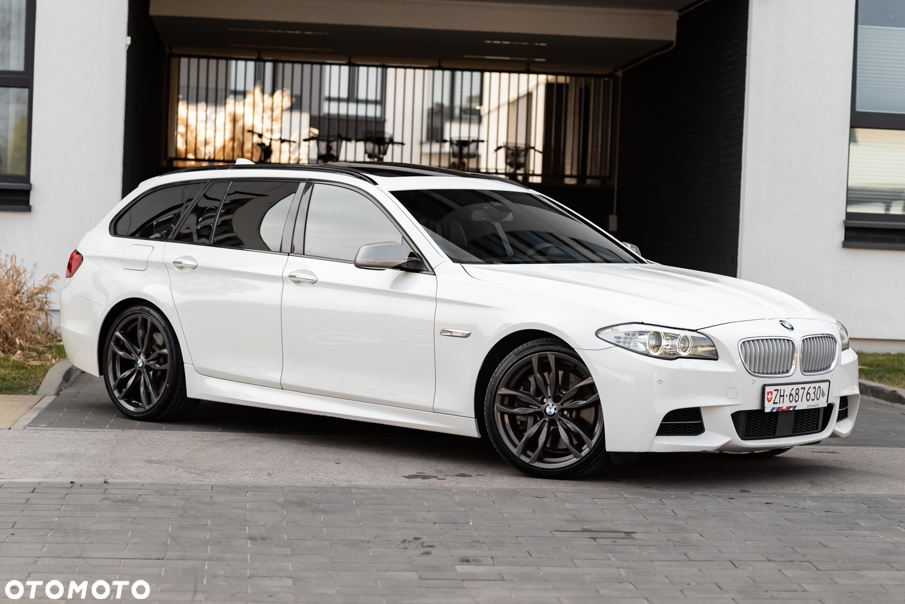BMW Seria 5 M550d xDrive Touring Sport-Aut - 6