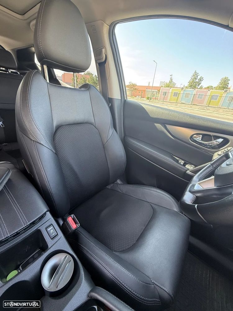 Nissan Qashqai 1.6 dCi Xtronic TEKNA - 7