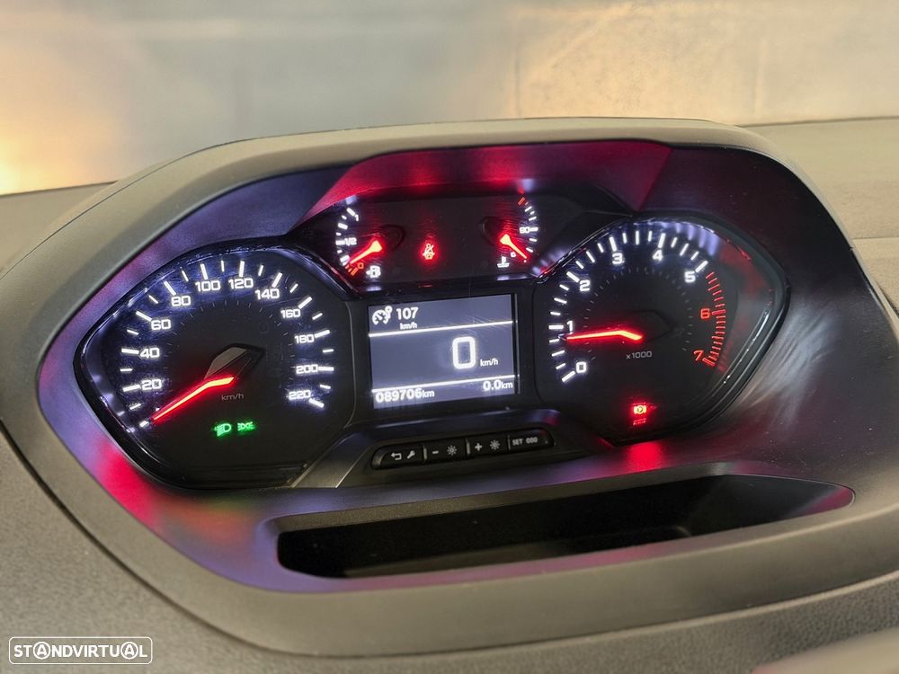 Peugeot Partner 1.5 BlueHDi 130HP L2 3L - 13
