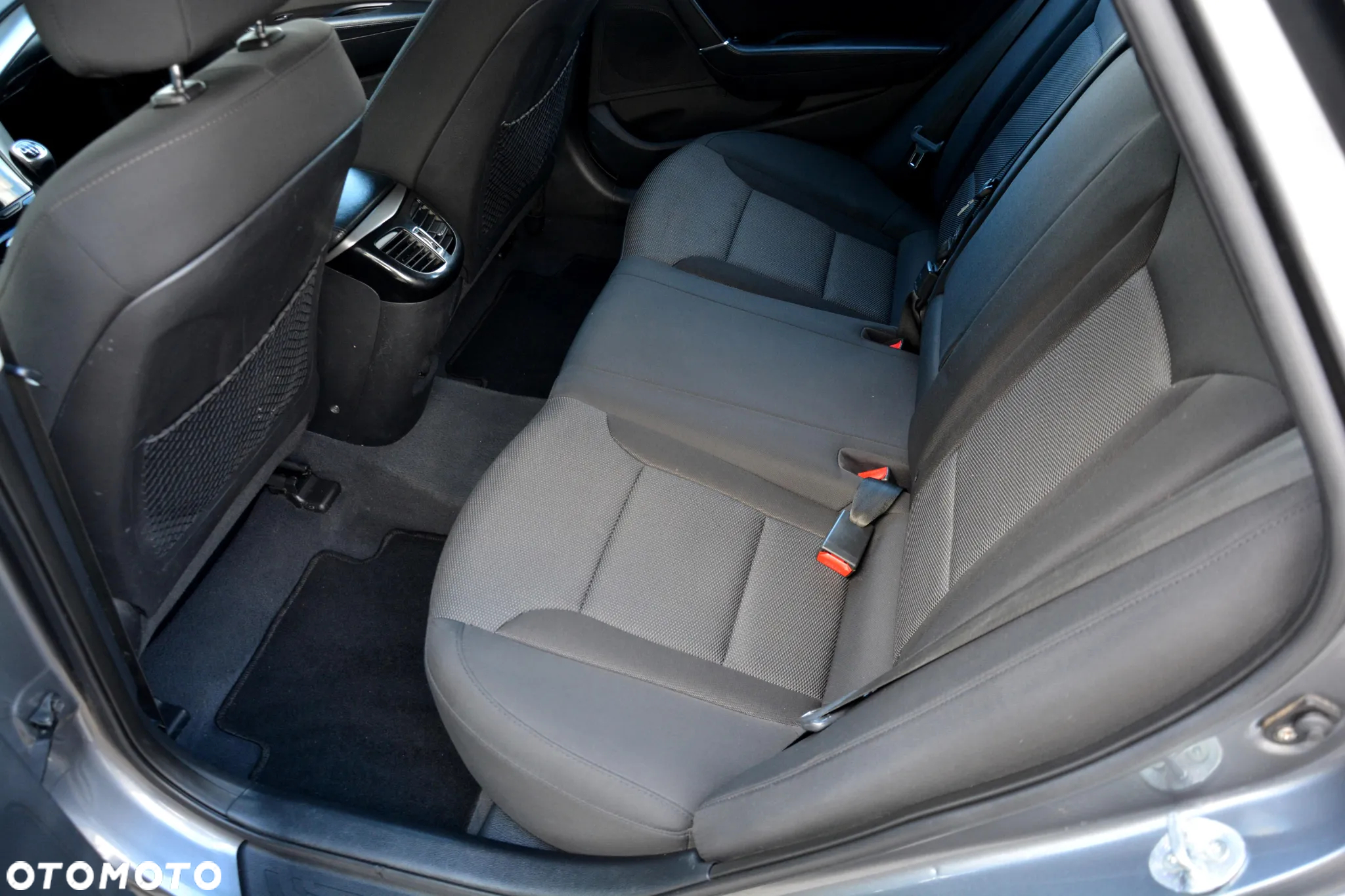 Hyundai i40 Kombi 1.7 CRDi Trend - 36
