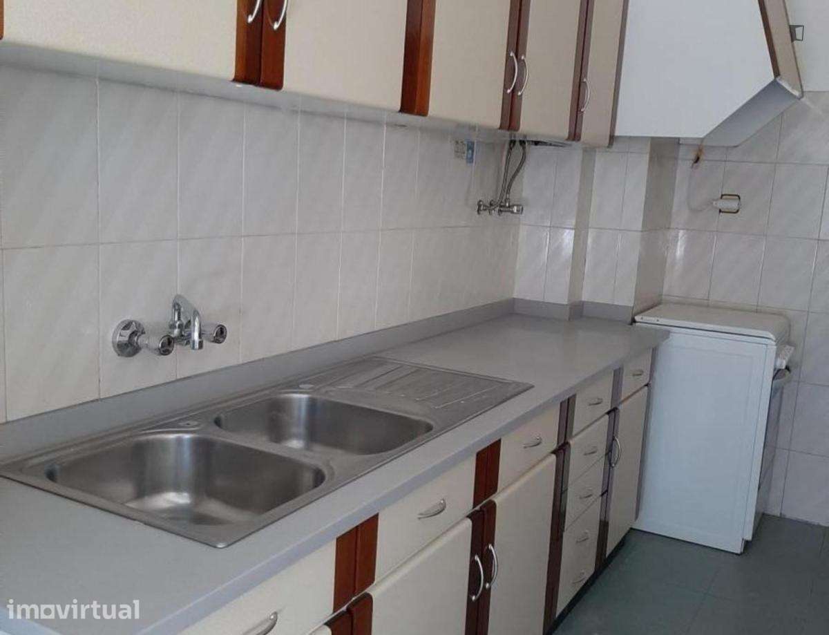 Quarto - localizado em Lisbon - Grande imagem: 2/4