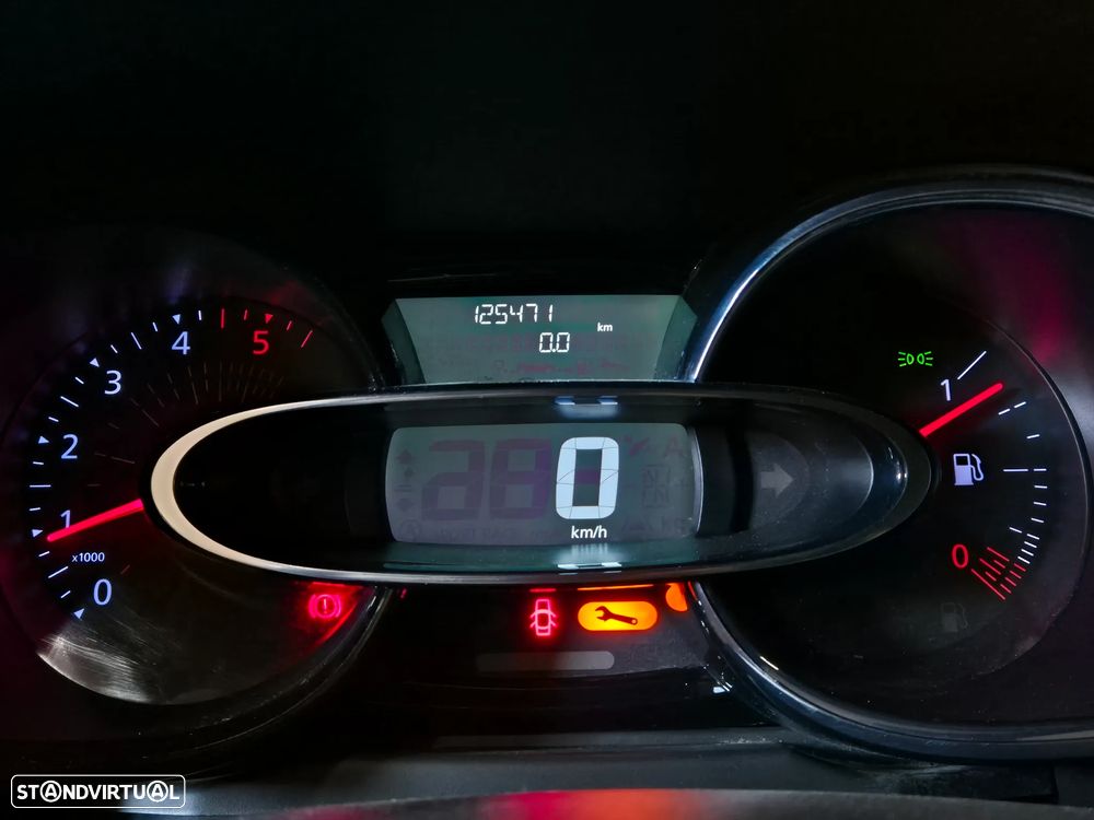 Renault Clio 1.5 dCi Van - 24