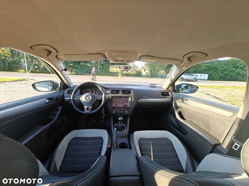 Volkswagen Jetta 1.4 TSI Highline - 10