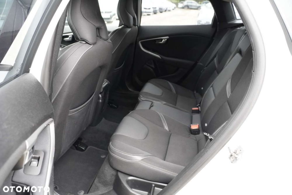 Volvo V40 T2 Geartronic Momentum - 7
