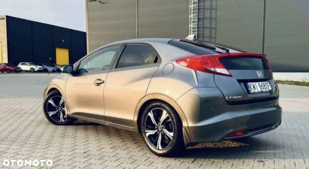 Honda Civic 1.8 Comfort - 3