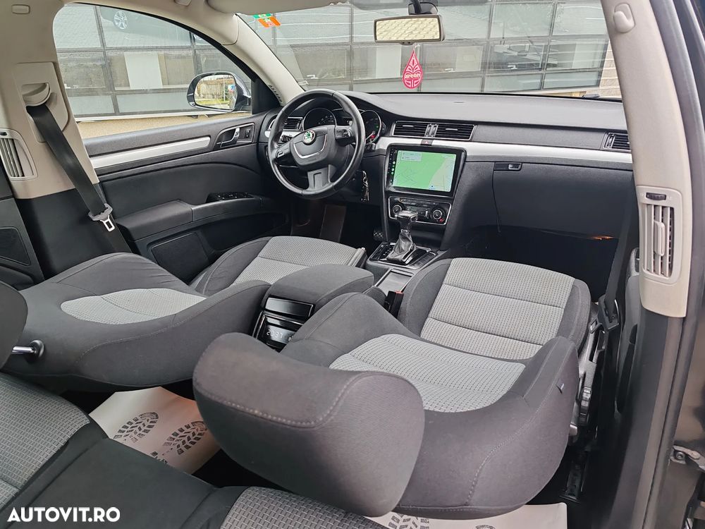 Skoda Superb 2.0 TDI DSG Elegance - 6