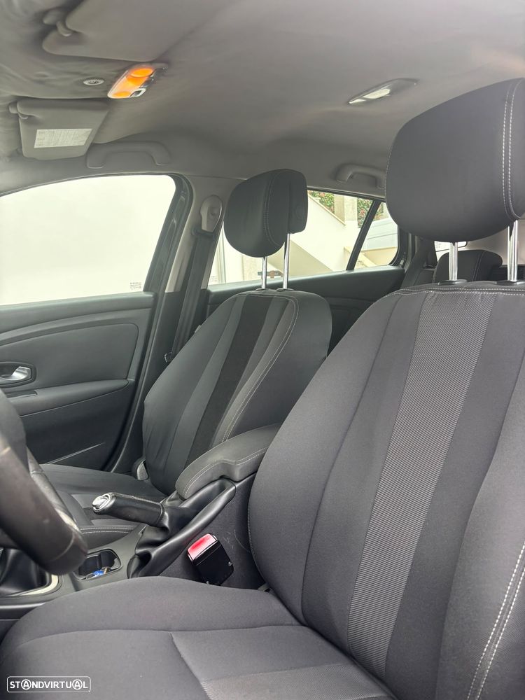 Renault Mégane Sport Tourer 1.5 dCi Confort - 6