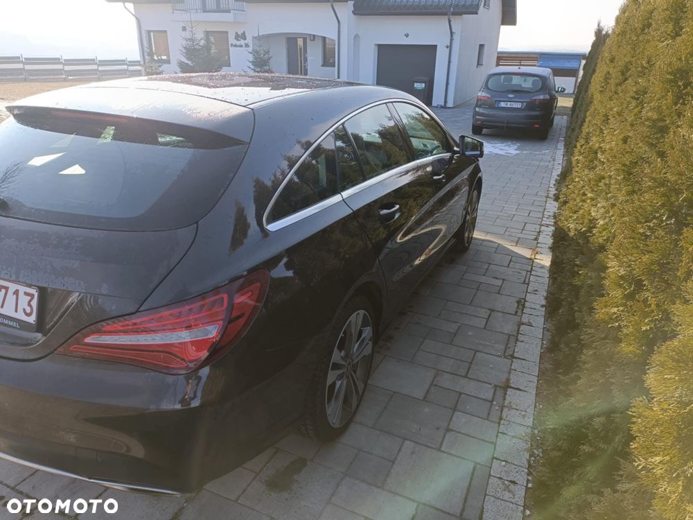 Mercedes-Benz CLA - 4