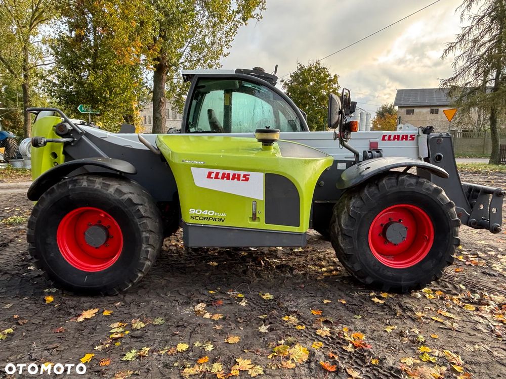 Claas Scorpion 9040 - 3