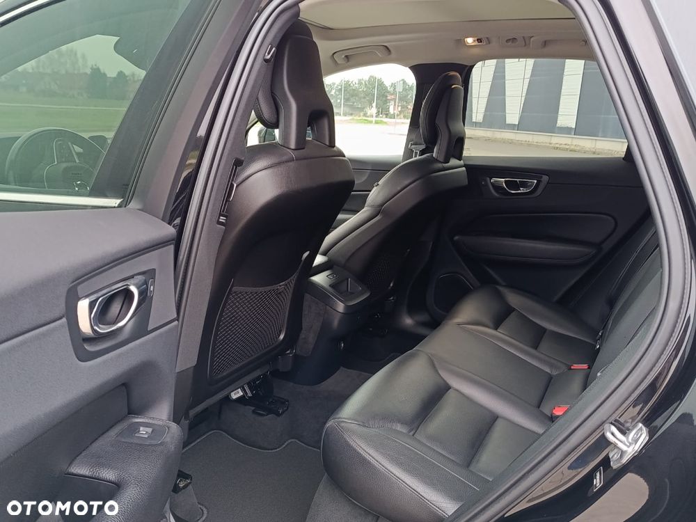 Volvo XC 60 T5 AWD Geartronic Inscription - 19