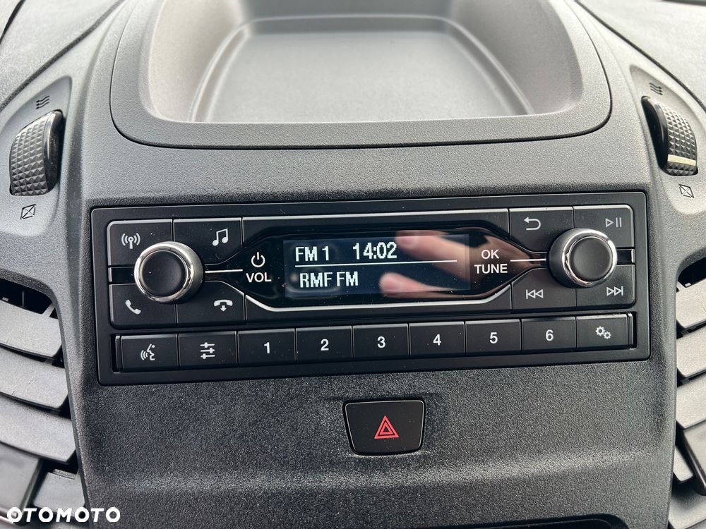 Ford Transit Connect - 16