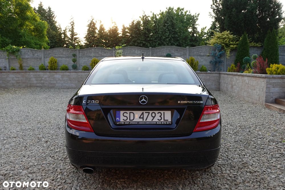 Mercedes-Benz Klasa C - 16