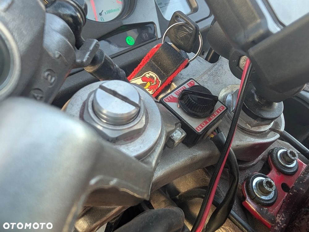 Honda VFR - 16
