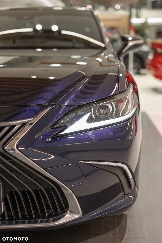 Lexus ES - 11