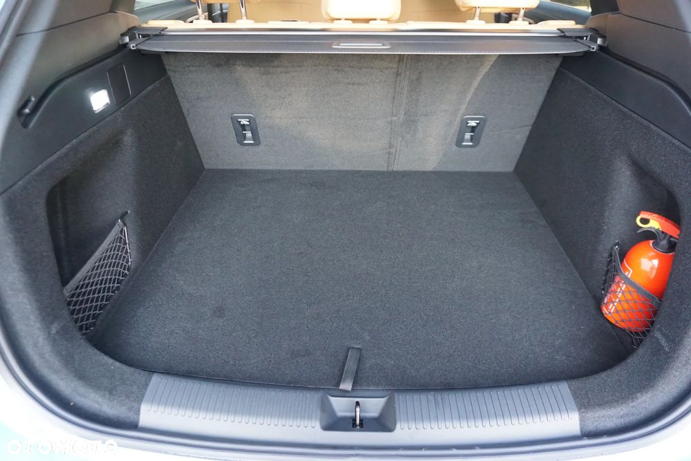 MG HS PHEV 1.5T Exclusive - 8