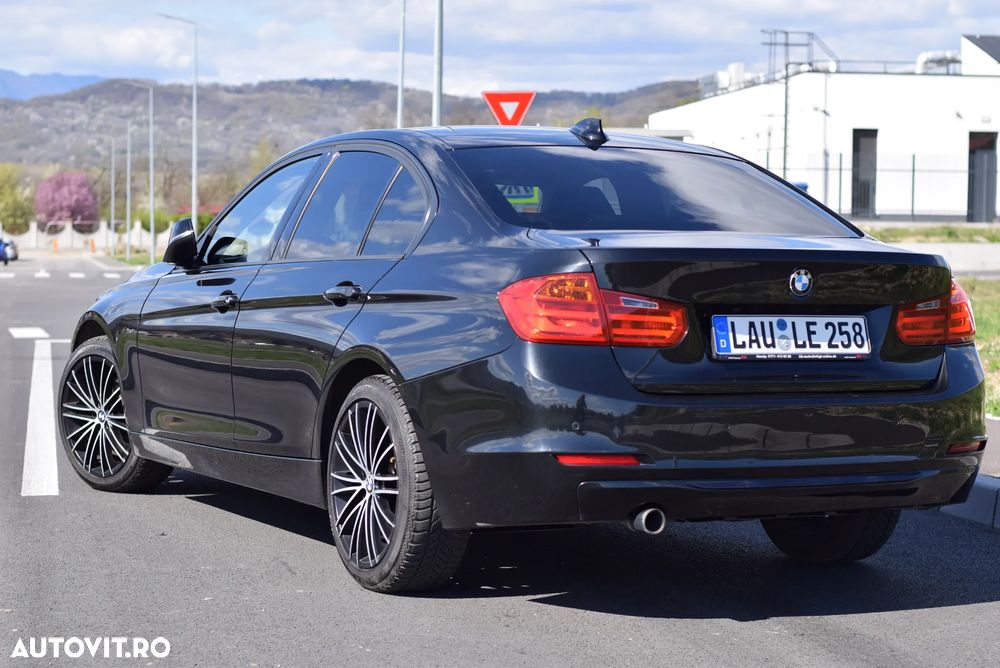 BMW Seria 5 520d Sport-Aut. - 4
