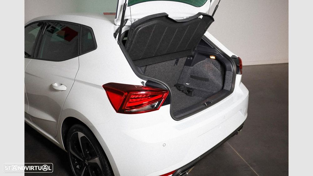 SEAT Ibiza 1.0 TSI FR DSG - 19