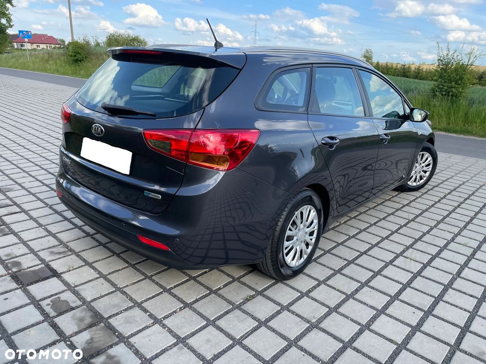 Kia Ceed - 4