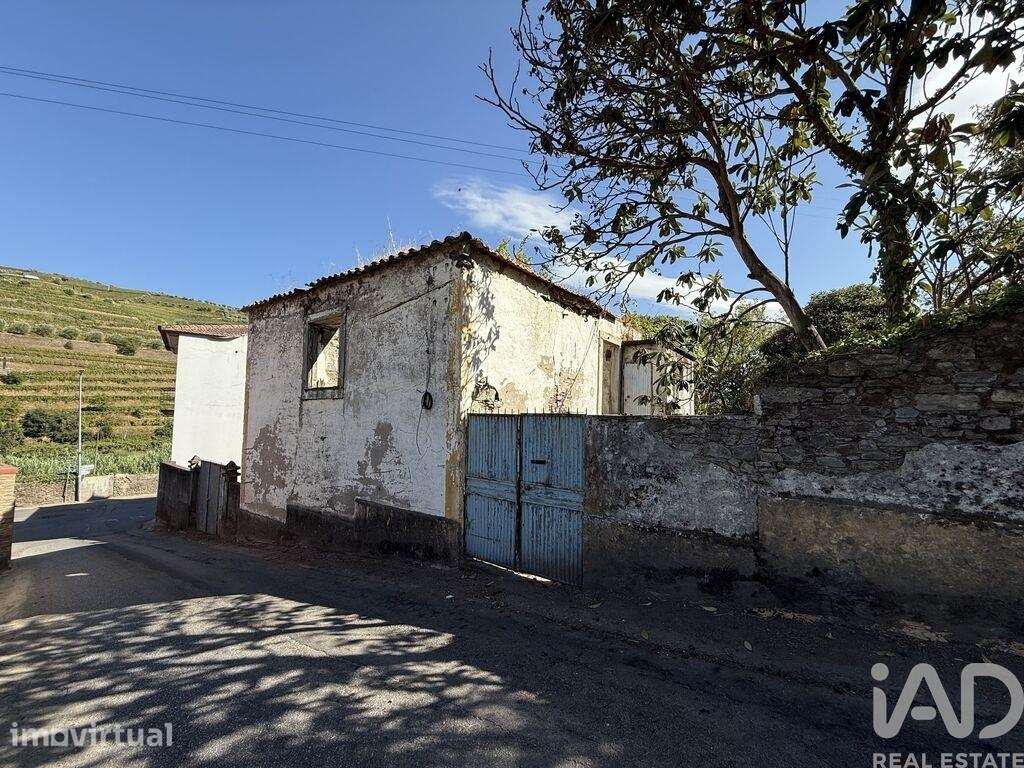 Casa / Villa T2 em Peso da Régua e Godim de 265,00 m2