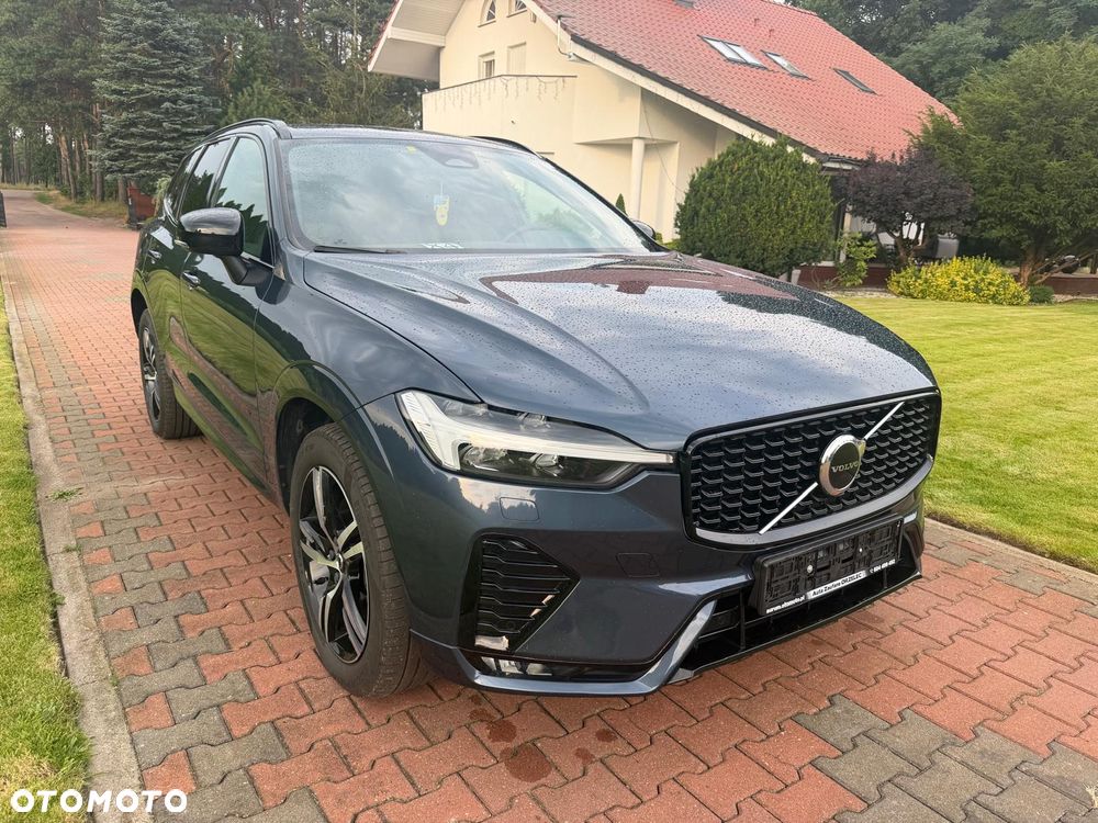 Volvo XC 60 B4 D AWD Plus Dark - 1