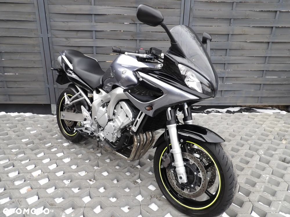 Yamaha FZ6