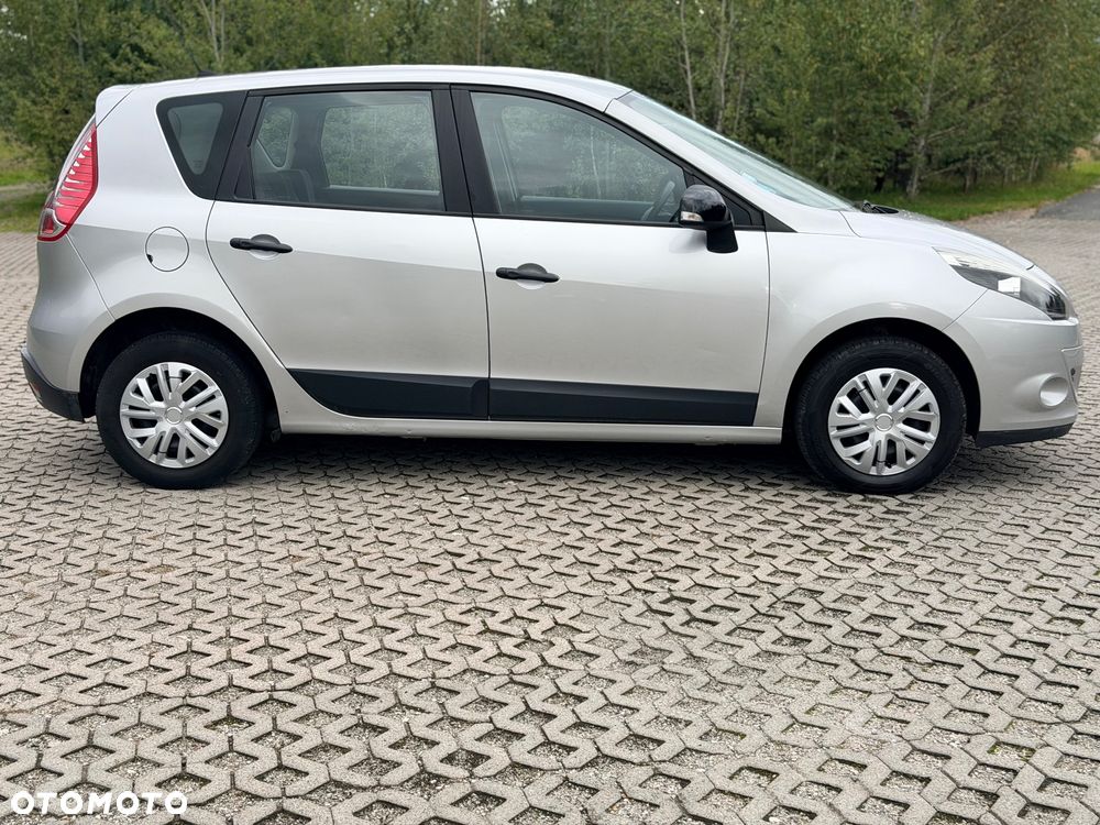 Renault Scenic 1.5 dCi FAP eco - 7