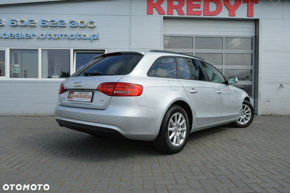 Audi A4 Avant 2.0 TDI - 9