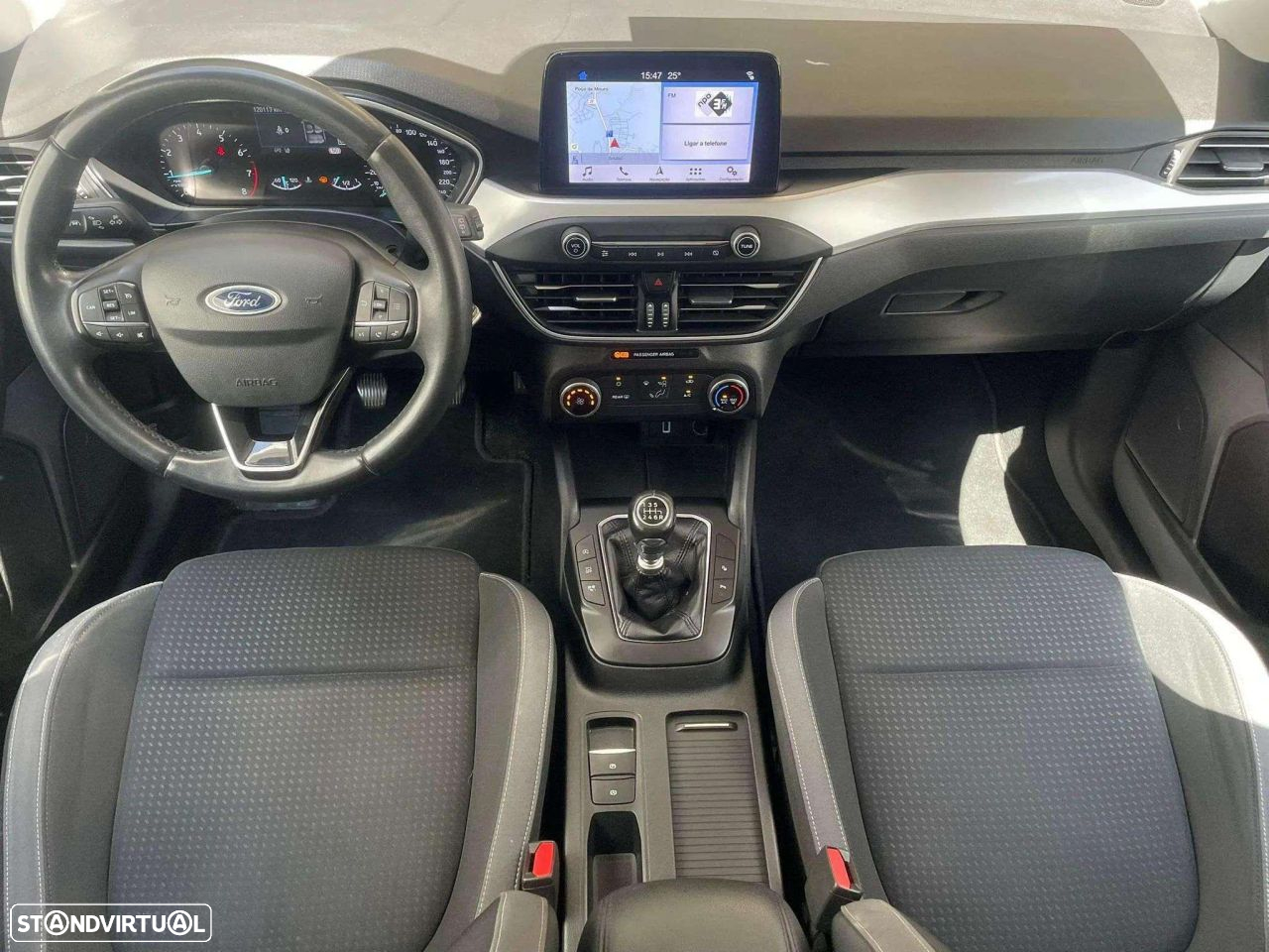 Ford Focus SW 1.0 EcoBoost Business - 11