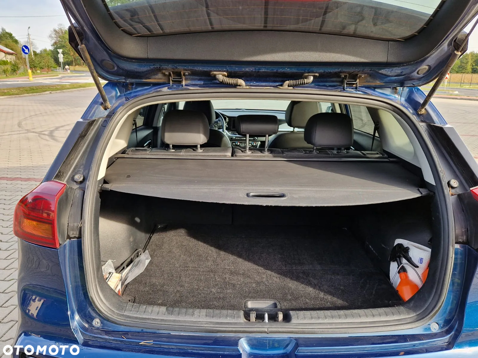 Kia Niro 1.6 GDI Hybrid L Business Line - 12