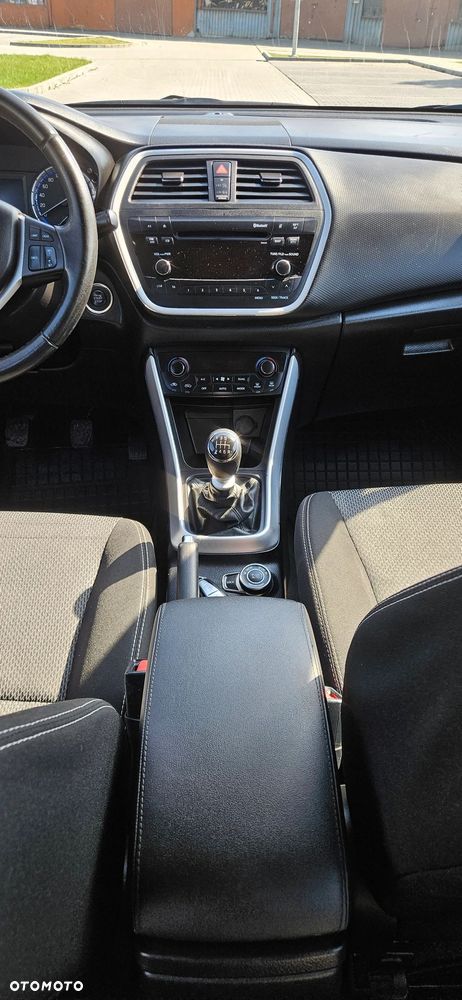 Suzuki SX4 S-Cross - 24