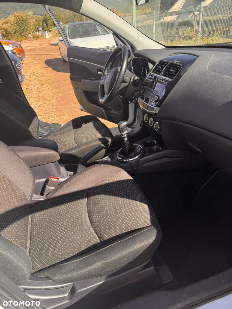 Mitsubishi ASX - 12