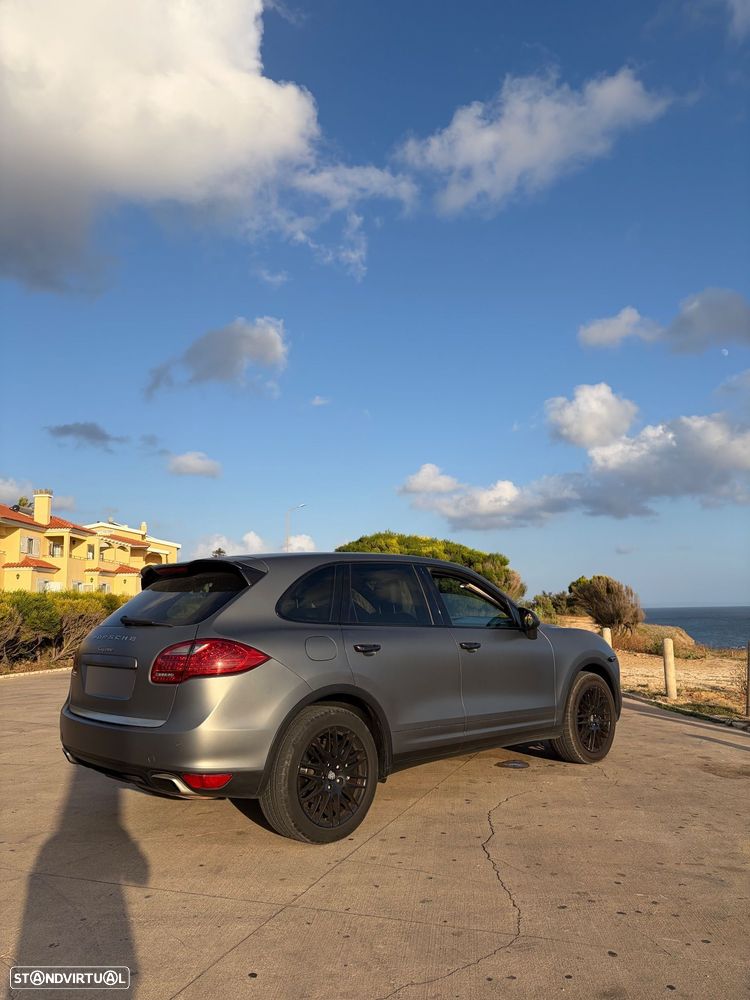 Porsche Cayenne S - 5