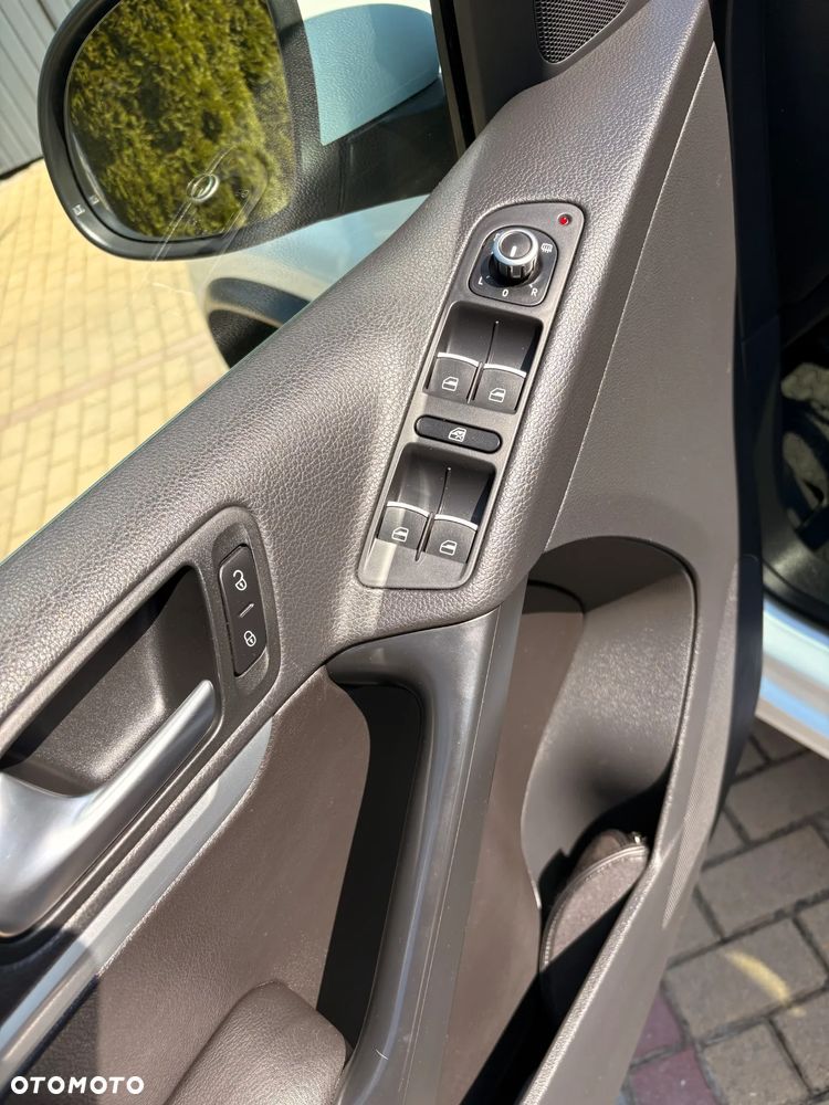 Volkswagen Tiguan 2.0 TDI 4Mot R-Style - 28