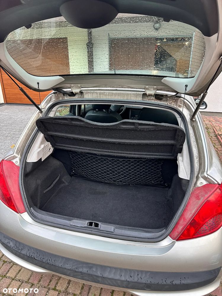 Peugeot 207 1.4 HDi Presence - 11