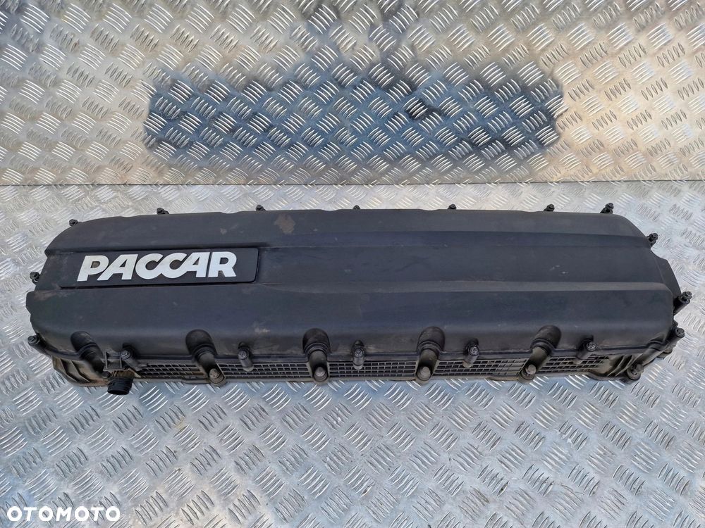 POKRYWA OBUDOWA GŁOWICY, ZAWORÓW Z PODSTAWĄ DAF XF - 1