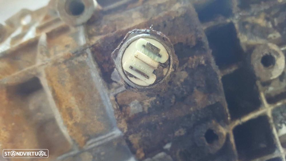 CAIXA DE VELOCIDADES RENAULT 12 TS BERLINA - 6