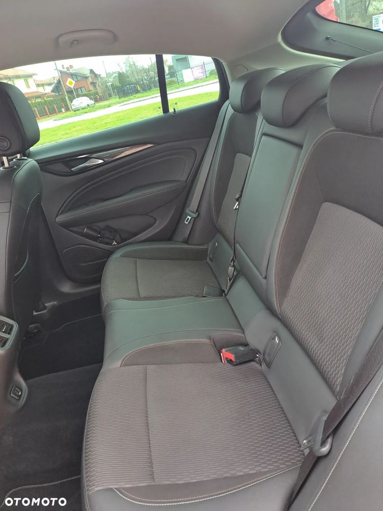Opel Insignia - 13