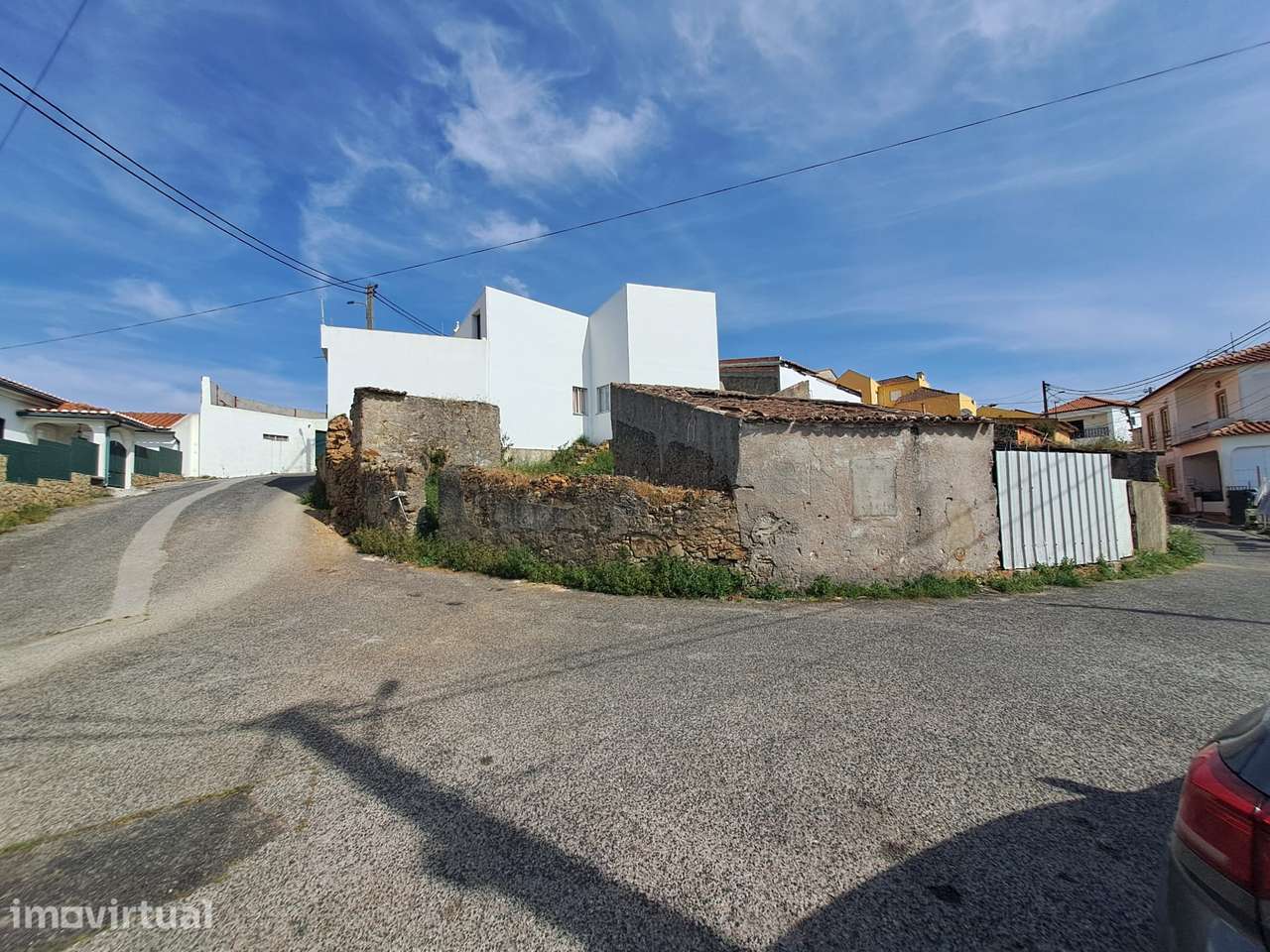 Ruína com Projeto para Moradia T3 na Serra da Vila, Torres Vedras - Grande imagem: 3/17