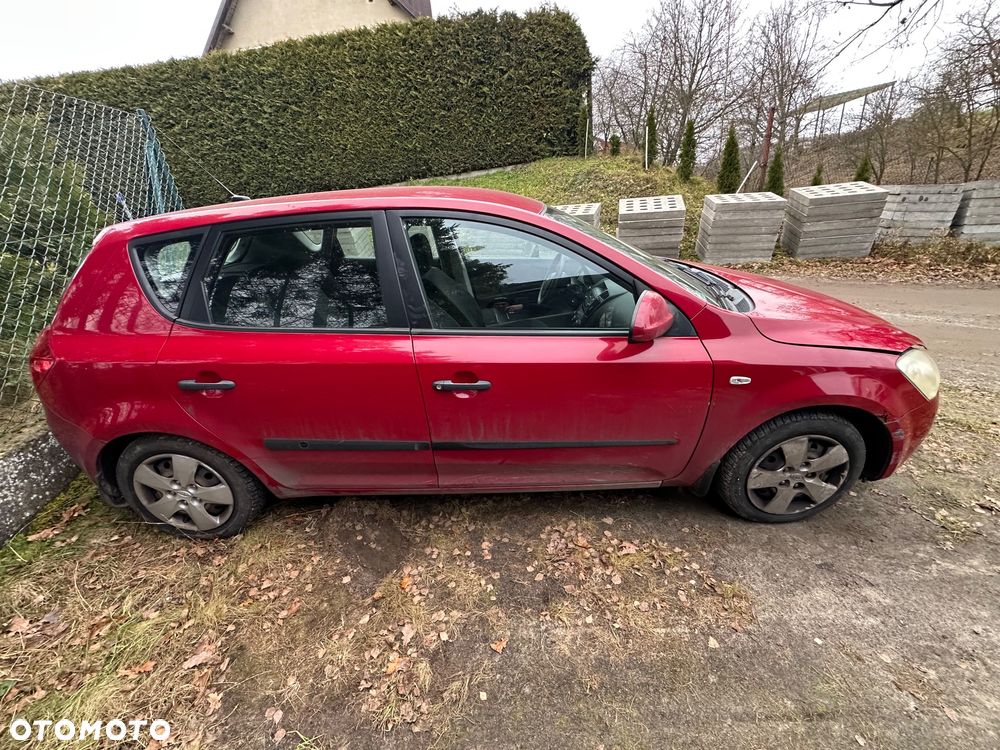 Kia Ceed 1.4 Comfort + - 3