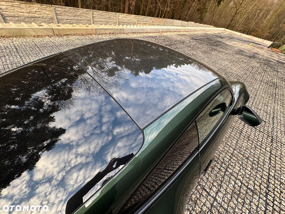 Porsche 911 GT3 Touring - 10