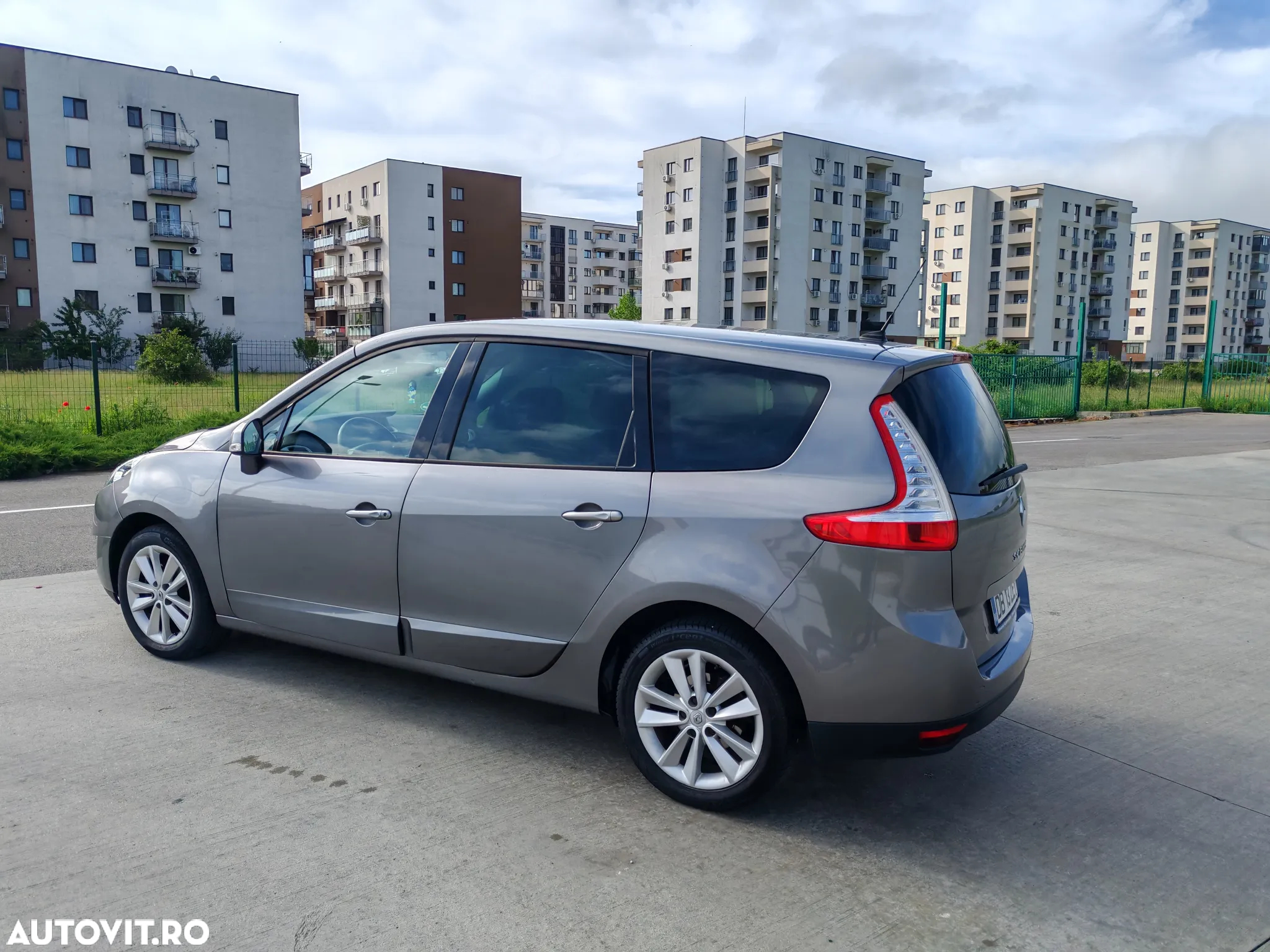 Renault Grand Scenic TCe 130 Dynamique - 16
